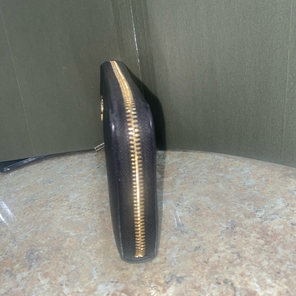 EUC Tory Burch Black Wallet - Picture 4 of 15